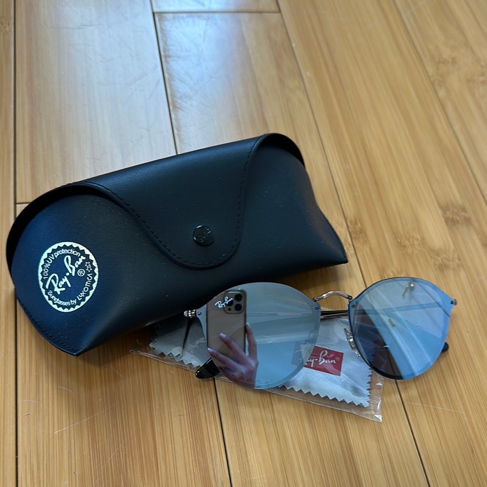 Ray-Ban Blaze Round Mirrored Sunglasses